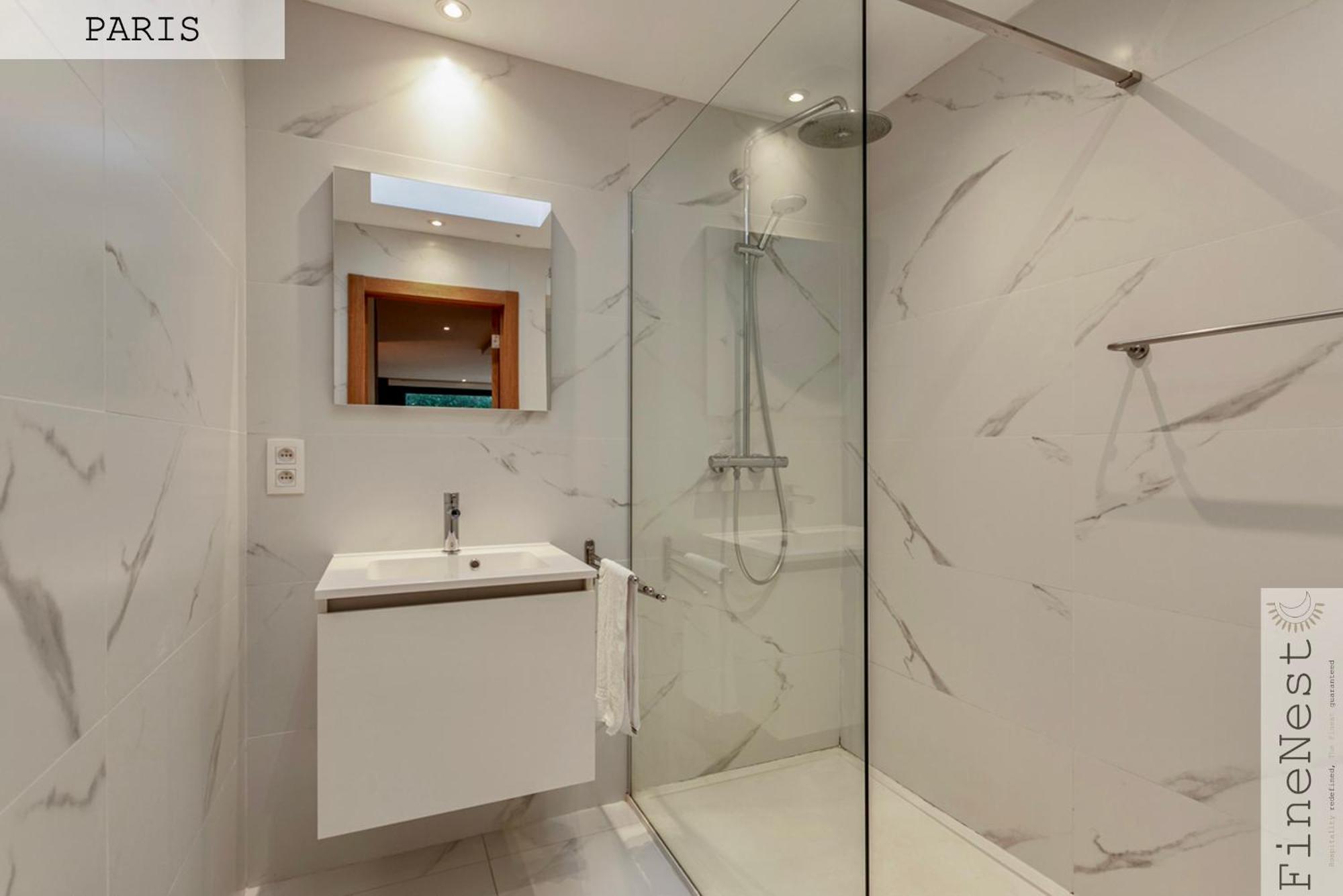 Residence De 3 Appartements Luxueux - 2 Ch X 3 - "Tilff Le Mont" By Finenest Exteriör bild